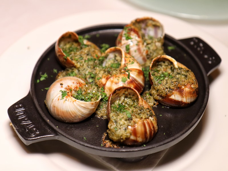 La Petite Maison Hong Kong Review - Escargot with Garlic Butter - Photo by Indulgent Eats-min