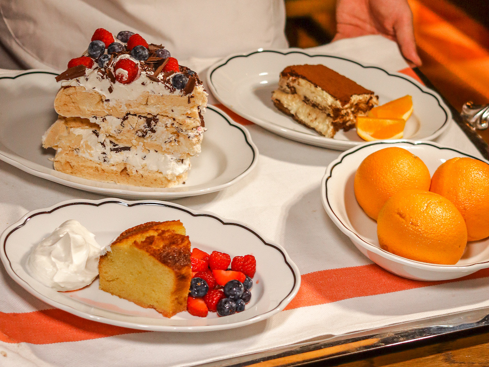 Associazione Chianti Hong Kong Italian Restaurant - Dessert Tray