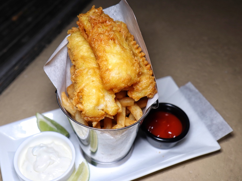 Reef Bar Market Grill - Fish & Chips - Photo by Indulgent Eats