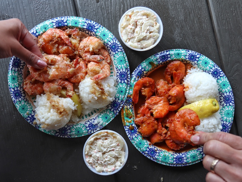 Where to Eat in Oahu - Giovanni's Shrimp Truck - Shrimp Scampi and Hot and Spicy Shrimp