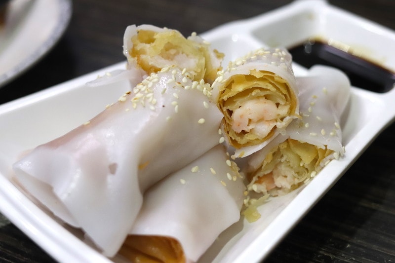 Where to Eat in Hong Kong - Chau Kee Rice Rolls with Shrimp Spring Rolls - Photo by Indulgent Eats