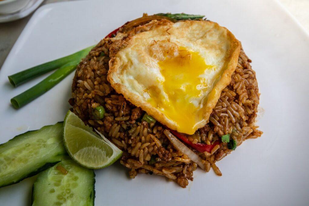 Shek O Beach Guide - Shek O Thai Pad Ka Prao Fried Rice