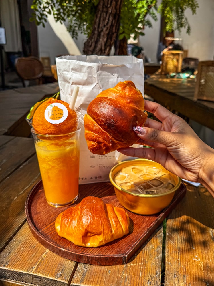 Jaeyondo Salt Bread