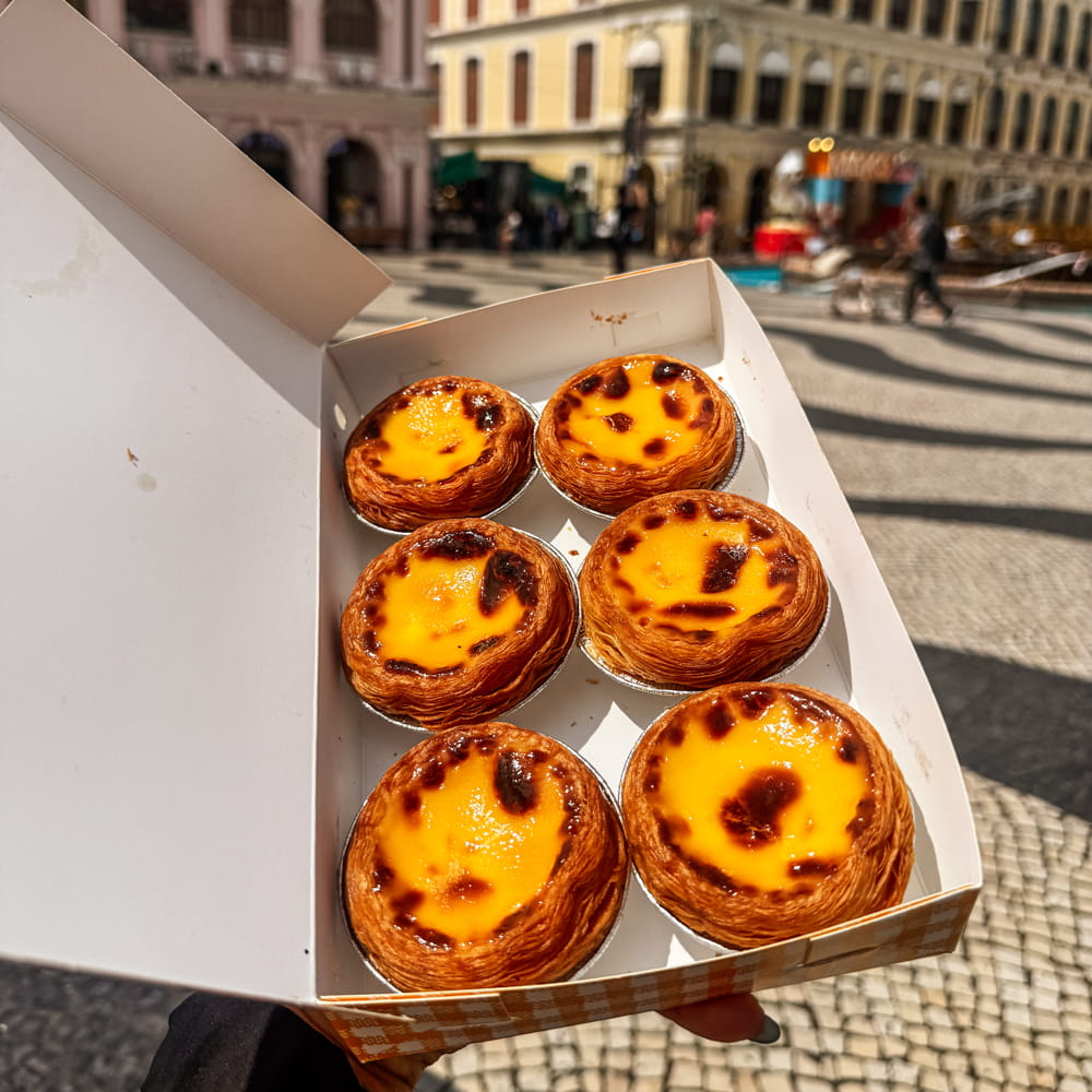 Jim Sai Padarias aka Kam Lei Loi Bakery Portuguese Egg Tarts